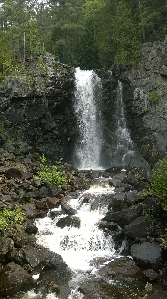 ChuteABull_Quebec_20150602